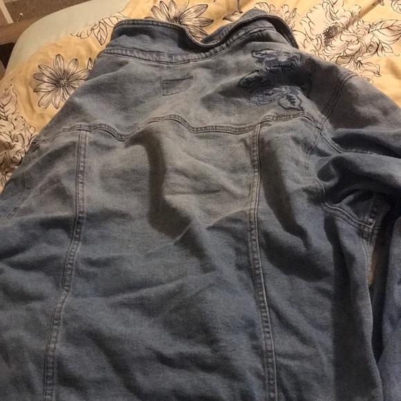 Embroidered denim jacket - Picture 3 of 3